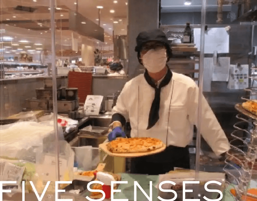 スタッフ